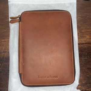 New House of Flynn wallet
